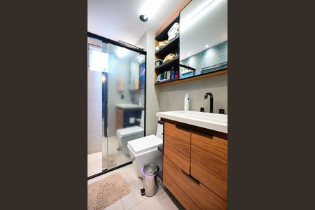 Apartamento à venda com 75m², 2 quartos e 2 vagasBanheiro Suíte