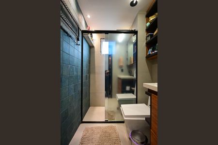 Apartamento à venda com 75m², 2 quartos e 2 vagasBanheiro Suíte