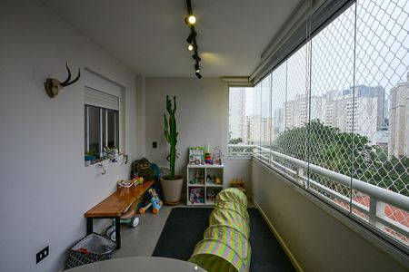 Apartamento à venda com 75m², 2 quartos e 2 vagasVaranda