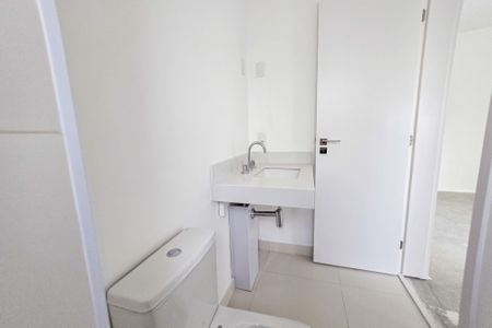 Apartamento à venda com 153m², 4 quartos e 3 vagas Apartamento à venda com 153m², 4 quartos e 3 vagasBanheiro da Suíte 2