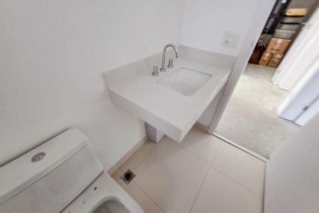 Apartamento à venda com 153m², 4 quartos e 3 vagas Apartamento à venda com 153m², 4 quartos e 3 vagasBanheiro da Suíte 2