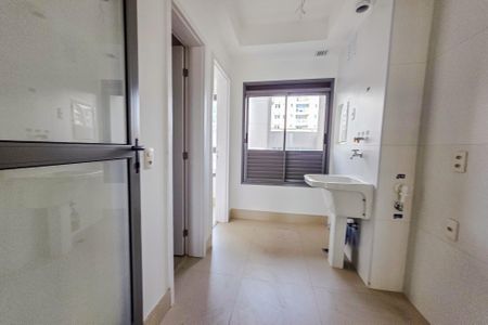 Apartamento à venda com 153m², 4 quartos e 3 vagas Apartamento à venda com 153m², 4 quartos e 3 vagasÁrea de Serviço