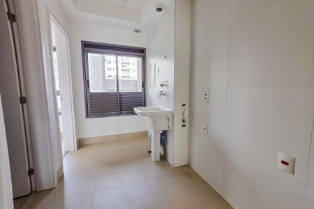 Apartamento à venda com 153m², 4 quartos e 3 vagas Apartamento à venda com 153m², 4 quartos e 3 vagasÁrea de Serviço