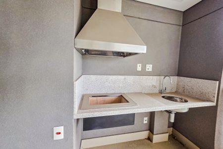 Apartamento à venda com 153m², 4 quartos e 3 vagas Apartamento à venda com 153m², 4 quartos e 3 vagasVaranda
