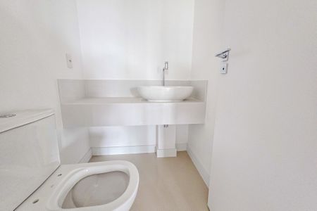 Apartamento à venda com 153m², 4 quartos e 3 vagas Apartamento à venda com 153m², 4 quartos e 3 vagasLavabo