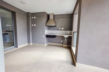 Apartamento à venda com 153m², 4 quartos e 3 vagas Apartamento à venda com 153m², 4 quartos e 3 vagasVaranda