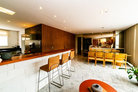 Apartamento à venda com 144m², 4 quartos e 4 vagas Apartamento à venda com 144m², 4 quartos e 4 vagasSala