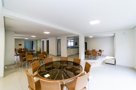 Apartamento à venda com 144m², 4 quartos e 4 vagas Apartamento à venda com 144m², 4 quartos e 4 vagasÁrea comum - Salão de festas