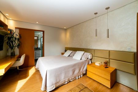 Apartamento à venda com 144m², 4 quartos e 4 vagas Apartamento à venda com 144m², 4 quartos e 4 vagasSuíte 1