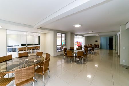 Apartamento à venda com 144m², 4 quartos e 4 vagas Apartamento à venda com 144m², 4 quartos e 4 vagasÁrea comum - Salão de festas