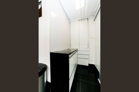 Apartamento à venda com 144m², 4 quartos e 4 vagas Apartamento à venda com 144m², 4 quartos e 4 vagasÁrea de Serviço