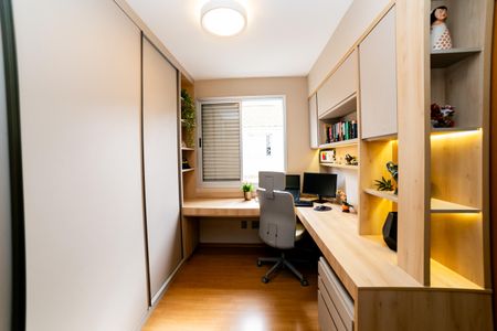 Apartamento à venda com 144m², 4 quartos e 4 vagas Apartamento à venda com 144m², 4 quartos e 4 vagasQuarto 2