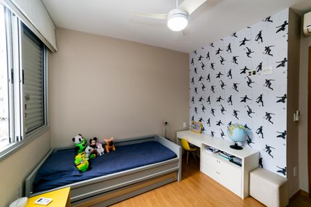 Apartamento à venda com 144m², 4 quartos e 4 vagas Apartamento à venda com 144m², 4 quartos e 4 vagasSuíte 2