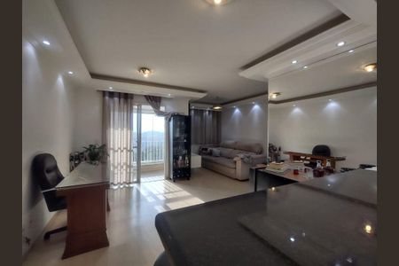 Apartamento à venda com 3 quartos, 71m² em Jardim Maria Rosa, Taboão da Serra