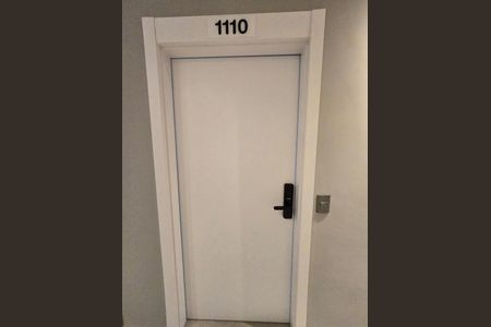 Porta de entrada de apartamento à venda com 1 quarto, 35m² em Centro Histórico, Porto Alegre