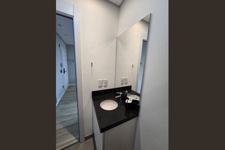 Banheiro de apartamento à venda com 1 quarto, 35m² em Centro Histórico, Porto Alegre