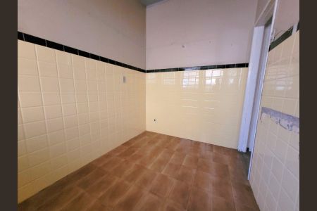 Casa à venda com 130m², 3 quartos e 2 vagas Casa à venda com 130m², 3 quartos e 2 vagasCozinha