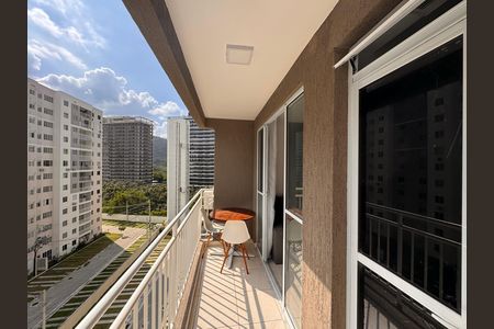 Varanda de apartamento para alugar com 2 quartos, 55m² em Barra Olímpica, Rio de Janeiro