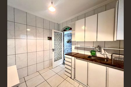 Casa para alugar com 78m², 2 quartos e 2 vagas Casa para alugar com 78m², 2 quartos e 2 vagasCozinha