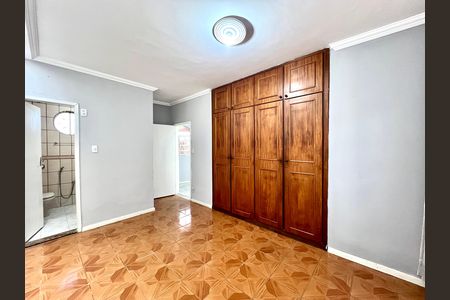 Casa para alugar com 78m², 2 quartos e 2 vagas Casa para alugar com 78m², 2 quartos e 2 vagasQuarto Suíte