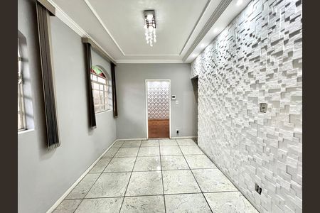 Casa para alugar com 78m², 2 quartos e 2 vagas Casa para alugar com 78m², 2 quartos e 2 vagasSala
