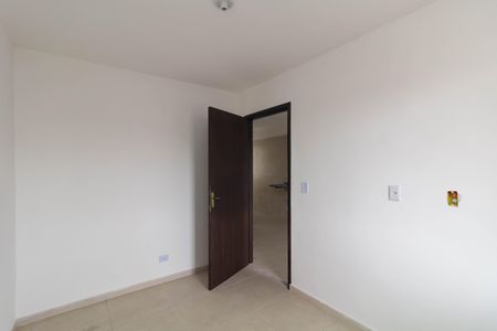 Quarto 2 de apartamento para alugar com 2 quartos, 39m² em Vila Minerva, São Paulo