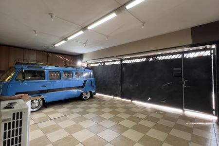 Garagem de casa à venda com 3 quartos, 275m² em Jardim Santa Mena, Guarulhos