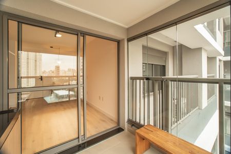 Apartamento à venda com 50m², 1 quarto e 1 vaga Apartamento à venda com 50m², 1 quarto e 1 vagaVaranda