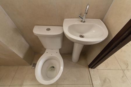 Apartamento para alugar com 39m², 2 quartos e sem vaga Apartamento para alugar com 39m², 2 quartos e sem vagaBanheiro