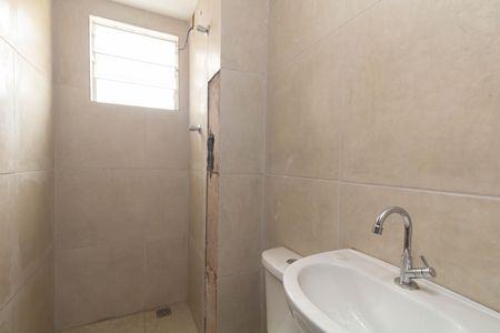 Apartamento para alugar com 39m², 2 quartos e sem vaga Apartamento para alugar com 39m², 2 quartos e sem vagaBanheiro