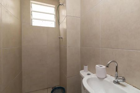 Apartamento para alugar com 39m², 2 quartos e sem vaga Apartamento para alugar com 39m², 2 quartos e sem vagaBanheiro