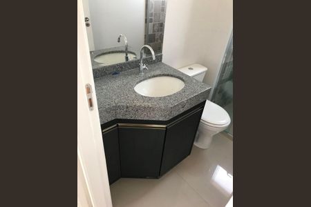 Apartamento à venda com 77m², 2 quartos e 2 vagas Apartamento à venda com 77m², 2 quartos e 2 vagasBanheiro