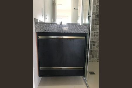 Apartamento à venda com 77m², 2 quartos e 2 vagas Apartamento à venda com 77m², 2 quartos e 2 vagasBanheiro