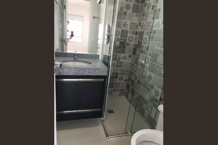 Apartamento à venda com 77m², 2 quartos e 2 vagas Apartamento à venda com 77m², 2 quartos e 2 vagasBanheiro