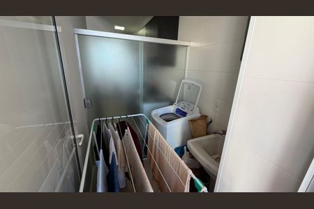 Apartamento à venda com 77m², 2 quartos e 2 vagas Apartamento à venda com 77m², 2 quartos e 2 vagasÁrea de serviço