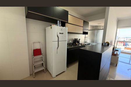 Apartamento à venda com 77m², 2 quartos e 2 vagas Apartamento à venda com 77m², 2 quartos e 2 vagasCozinha