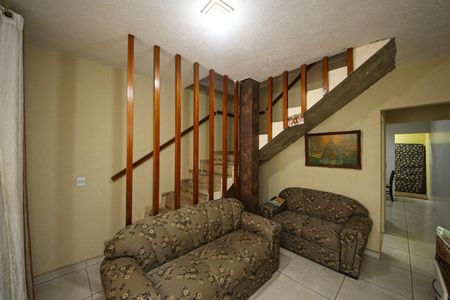 Casa para alugar com 2 quartos, 100m² em Jardim Iva, São Paulo