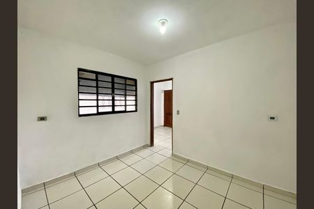 Casa para alugar com 70m², 3 quartos e 1 vaga Casa para alugar com 70m², 3 quartos e 1 vagaSala