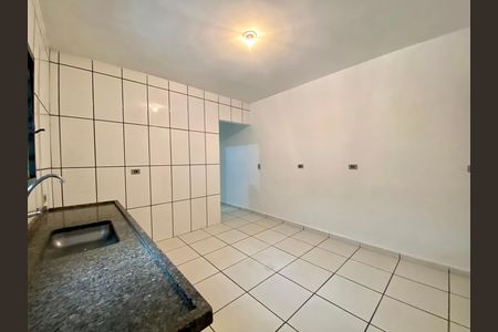Casa para alugar com 70m², 3 quartos e 1 vaga Casa para alugar com 70m², 3 quartos e 1 vagaCozinha