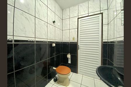 Casa para alugar com 70m², 3 quartos e 1 vaga Casa para alugar com 70m², 3 quartos e 1 vagaBanheiro