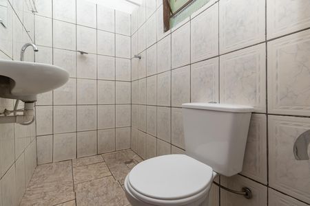 Casa para alugar com 40m², 1 quarto e sem vaga Casa para alugar com 40m², 1 quarto e sem vagaBanheiro