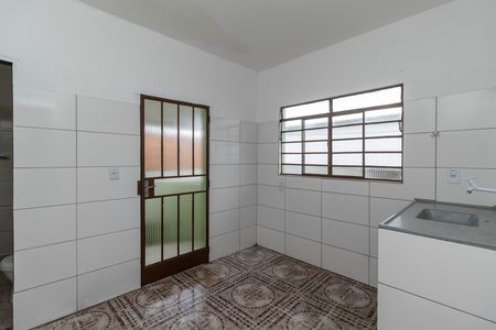 Casa para alugar com 40m², 1 quarto e sem vaga Casa para alugar com 40m², 1 quarto e sem vagaCozinha
