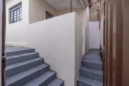 Hall de entrada de casa para alugar com 1 quarto, 40m² em Mantiqueira, Belo Horizonte