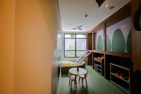 Apartamento para alugar com 39m², 2 quartos e sem vaga