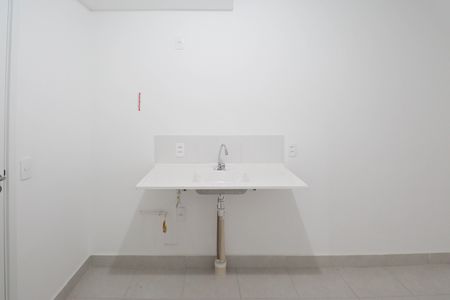 Apartamento para alugar com 32m², 2 quartos e sem vaga Apartamento para alugar com 32m², 2 quartos e sem vagaSala / Cozinha