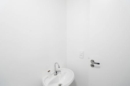 Banheiro  de apartamento para alugar com 2 quartos, 32m² em Vila Maria, São Paulo