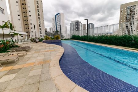 Apartamento à venda com 96m², 2 quartos e 2 vagas Apartamento à venda com 96m², 2 quartos e 2 vagasÁrea comum - Piscina