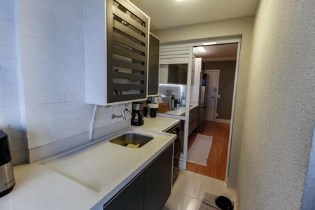 Apartamento à venda com 96m², 2 quartos e 2 vagas Apartamento à venda com 96m², 2 quartos e 2 vagasÁrea de Serviço