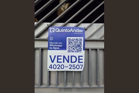 Casa à venda com 125m², 3 quartos e 2 vagas Casa à venda com 125m², 3 quartos e 2 vagasplaquinha