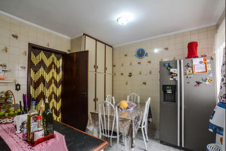 Casa à venda com 125m², 3 quartos e 2 vagas Casa à venda com 125m², 3 quartos e 2 vagasCozinha